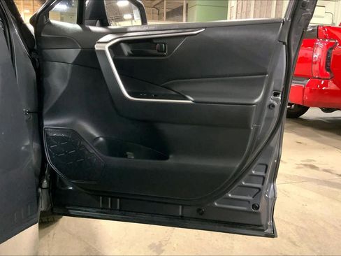 Used 2023 Toyota RAV4 LE image 23