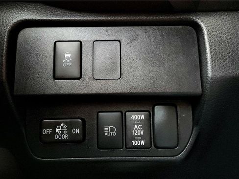 Used 2023 Toyota Tacoma TRD Sport image 38