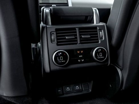 New 2026 Land Rover Discovery Dynamic SE AWD/4WD image 16