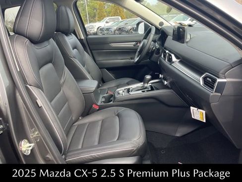 New 2025 MAZDA CX-5 AWD 2.5 S w/ Premium Plus Pkg image 30