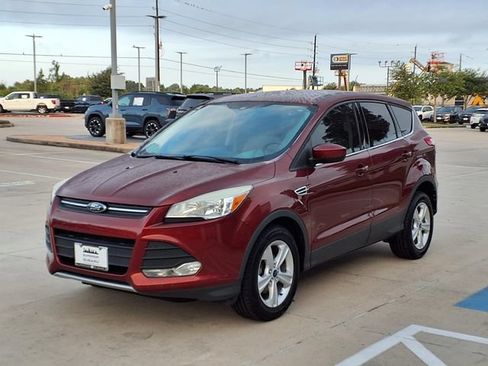 Used 2014 Ford Escape SE FWD image 3