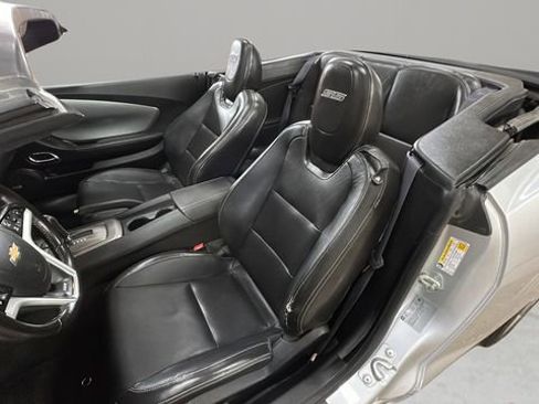 Used 2012 Chevrolet Camaro SS RWD image 9
