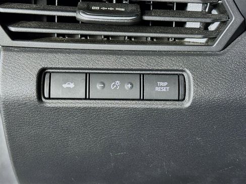 Used 2020 Nissan Altima 2.5 SR image 11