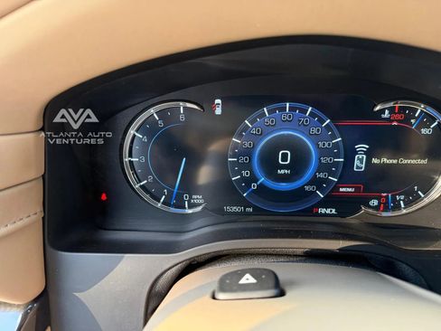 Used 2019 Cadillac Escalade Platinum image 50