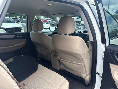Used 2017 Subaru Outback 2.5i Premium AWD/4WD image 29