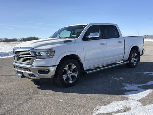 Used 2022 RAM 1500 Laramie image 2
