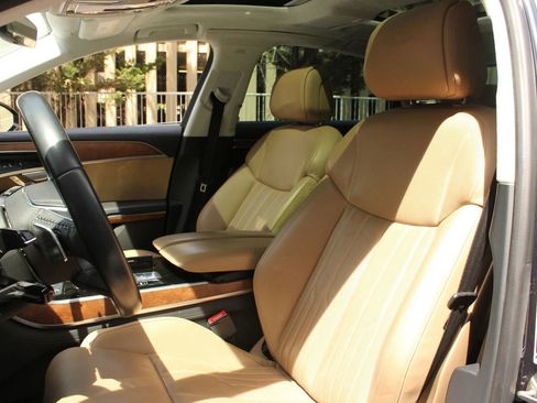 Used 2019 Audi A8 L 3.0T image 14