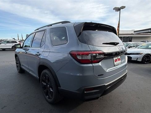 New 2026 Honda Pilot Black Edition image 6