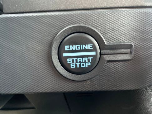 Used 2024 Ford Bronco Badlands image 16