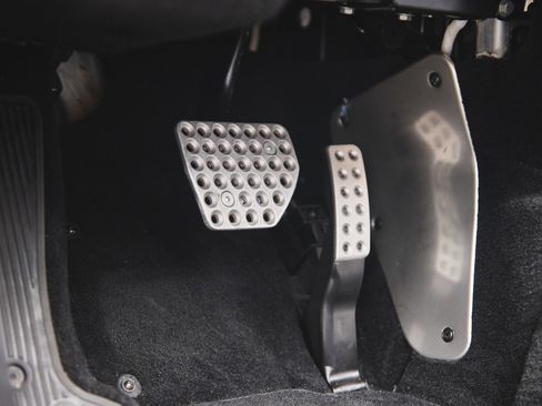 Used 2023 Ferrari F8 Tributo image 51