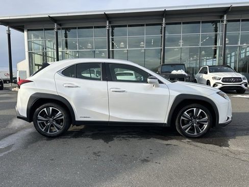 Used 2020 Lexus UX 250h w/ Premium Package image 8