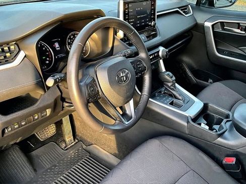 Used 2019 Toyota RAV4 XLE image 11