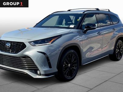 Certified 2025 Toyota Highlander XSE