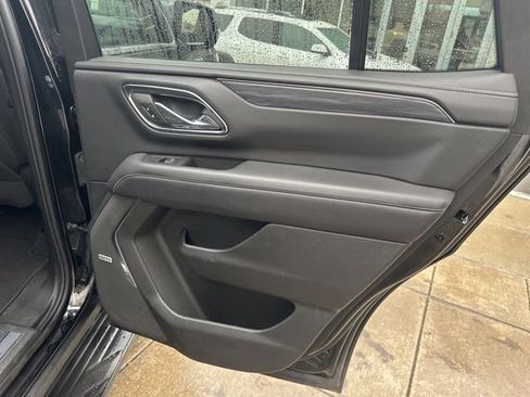 Used 2024 GMC Yukon SLT image 31