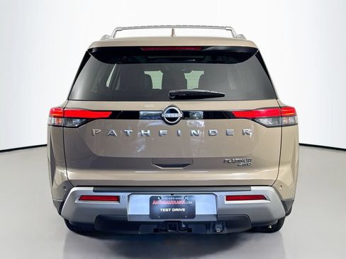 Used 2025 Nissan Pathfinder Platinum w/ Cargo Package AWD/4WD image 6