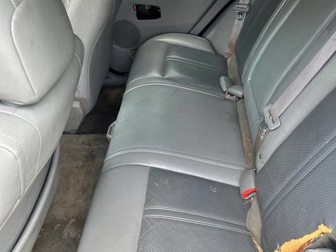 Used 2005 Jeep Grand Cherokee Limited image 13