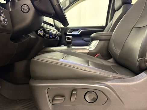 Used 2023 Chevrolet Silverado 1500 LTZ AWD/4WD image 7