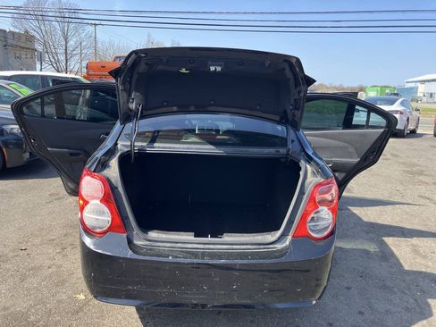 Used 2012 Chevrolet Sonic LT FWD image 27