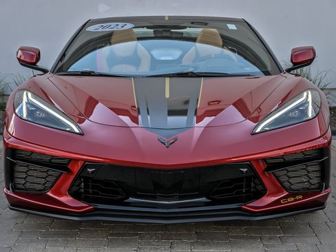 Used 2023 Chevrolet Corvette Stingray Premium Conv w/ Z51 Performance Package RWD image 4