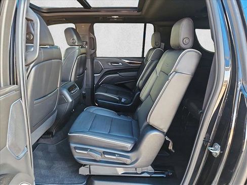 Used 2023 Cadillac Escalade ESV Premium Luxury w/ Performance Package image 21