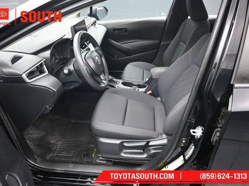 Used 2023 Toyota Corolla LE FWD image 9