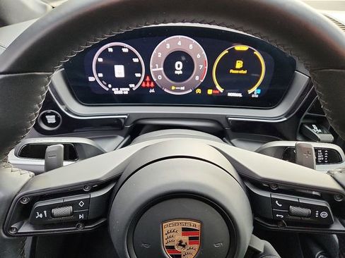 Certified 2024 Porsche Cayenne Coupe image 22