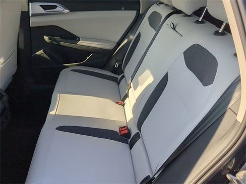 New 2025 Volkswagen Taos SE image 16