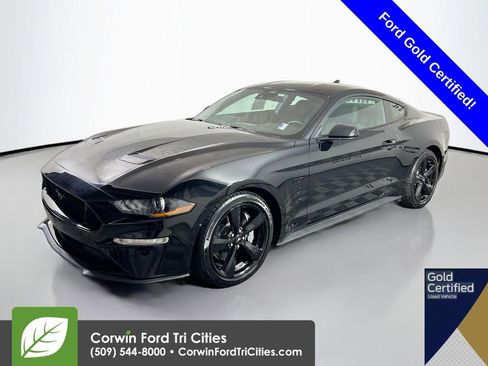 Used 2022 Ford Mustang GT w/ Equipment Group 301A image 5