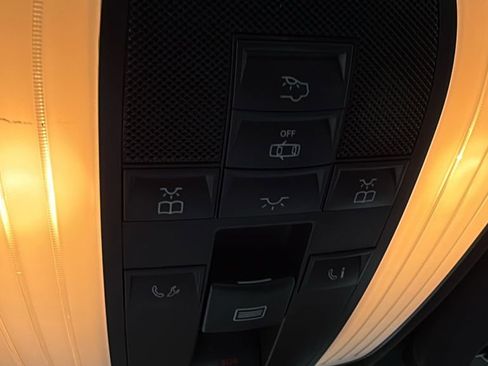 Used 2014 Mercedes-Benz E 350 Sedan image 31