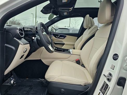 Certified 2025 Mercedes-Benz GLC 300 4MATIC image 20