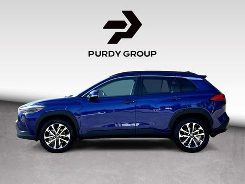 Used 2024 Toyota Corolla Cross XLE image 5