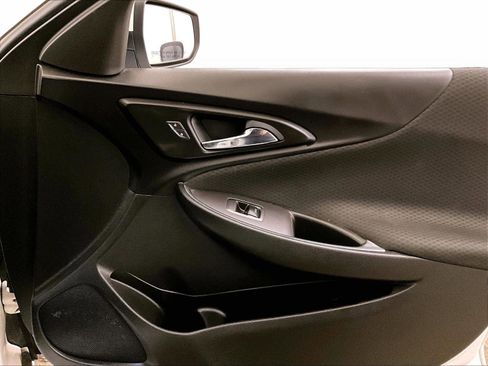 Used 2020 Chevrolet Malibu LT image 23