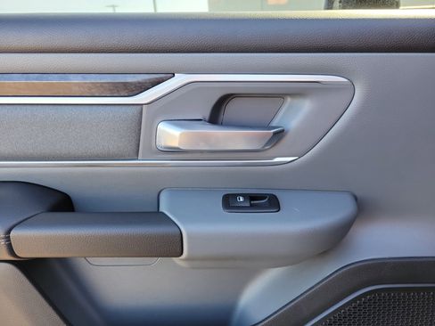 Used 2023 RAM 1500 Big Horn AWD/4WD image 12