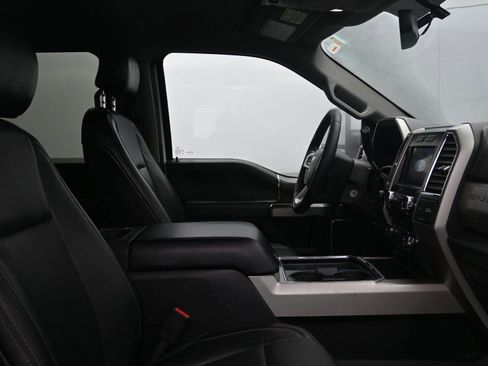 Used 2017 Ford F250 Lariat w/ Chrome Package image 10