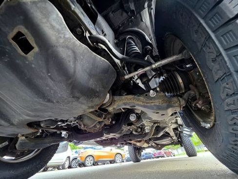 Used 2020 Toyota Tacoma SR w/ SR Convenience Package AWD/4WD image 75