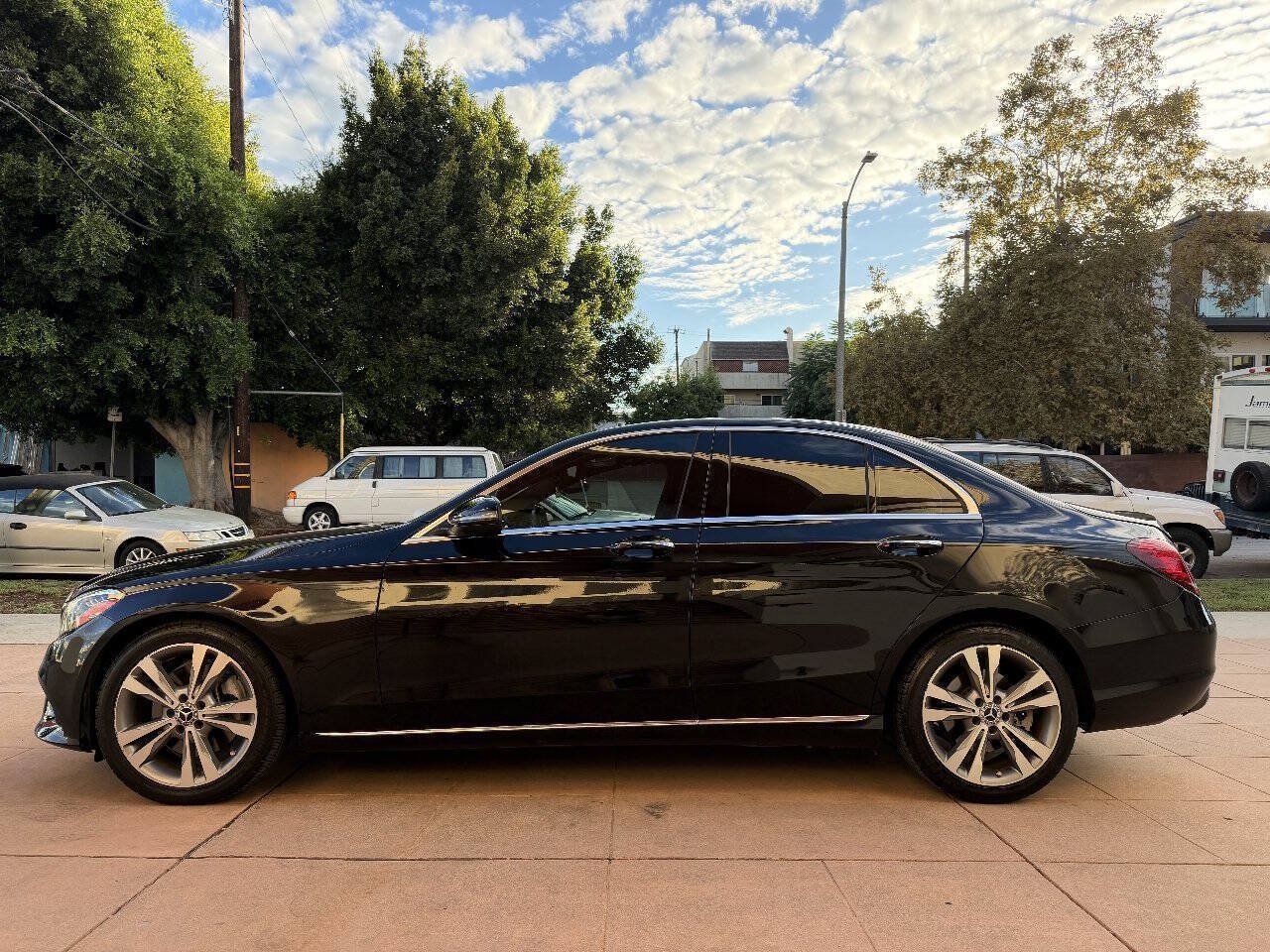 Used 2020 Mercedes-Benz C 300 Sedan image 7
