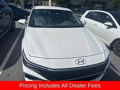 Used 2024 Hyundai Elantra SEL