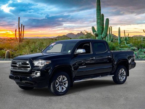 Used 2016 Toyota Tacoma Limited w/ Towing Package RWD image 7