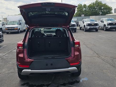 Used 2023 Chevrolet TrailBlazer LT w/ Convenience Package AWD/4WD image 7