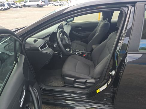 Used 2021 Toyota Corolla LE image 10