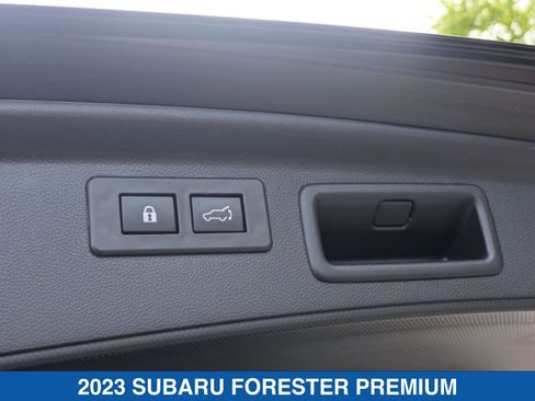 Certified 2023 Subaru Forester Premium AWD/4WD image 33