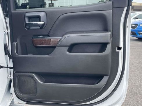Used 2018 GMC Sierra 1500 SLT AWD/4WD image 21