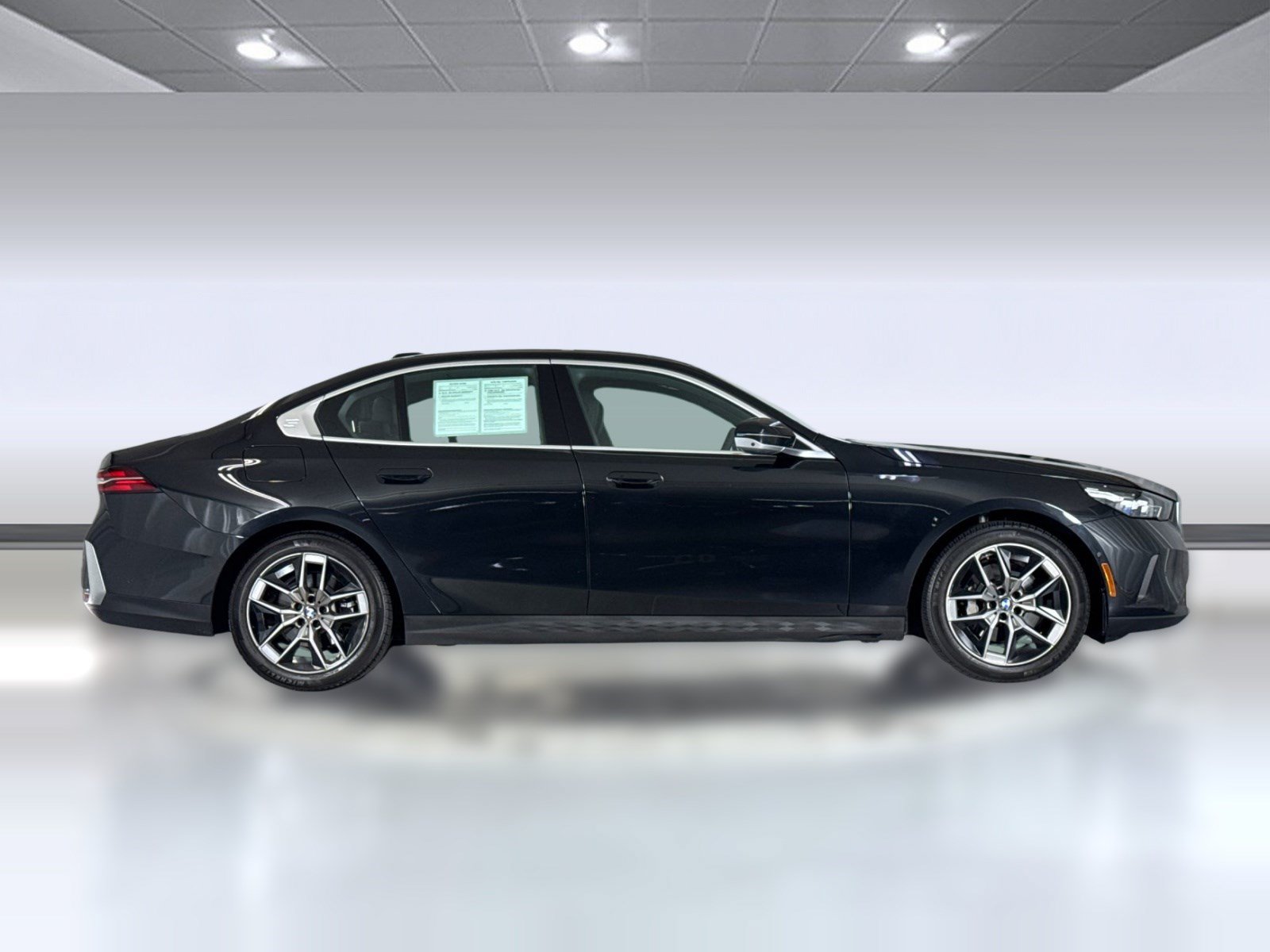 Used 2026 BMW 530i w/ Premium Package RWD image 7