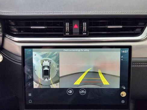 New 2026 Jaguar F-PACE R-Dynamic S image 18