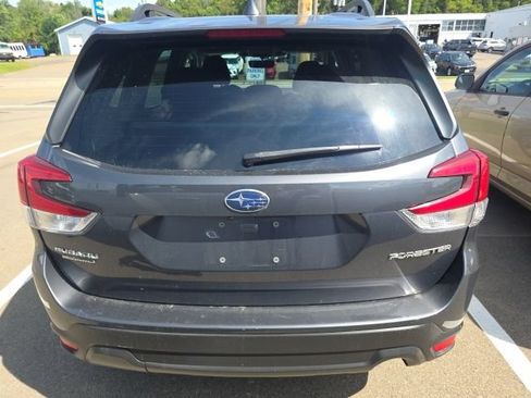 Used 2023 Subaru Forester Premium AWD/4WD image 8