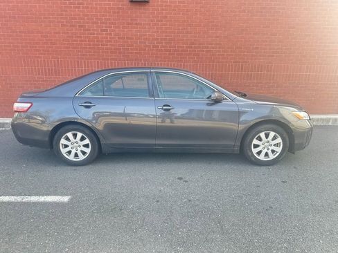 Used 2009 Toyota Camry Hybrid image 2