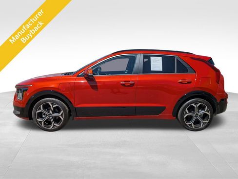 Used 2023 Kia Niro SX Touring FWD image 2