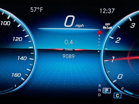 Used 2023 Mercedes-Benz GLA 250 w/ Premium Package image 12