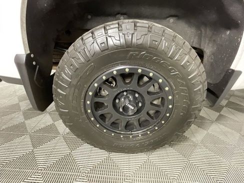 Used 2019 Chevrolet Silverado 1500 LT Trail Boss image 12