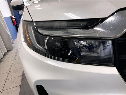 Used 2023 Honda Passport EX-L image 34